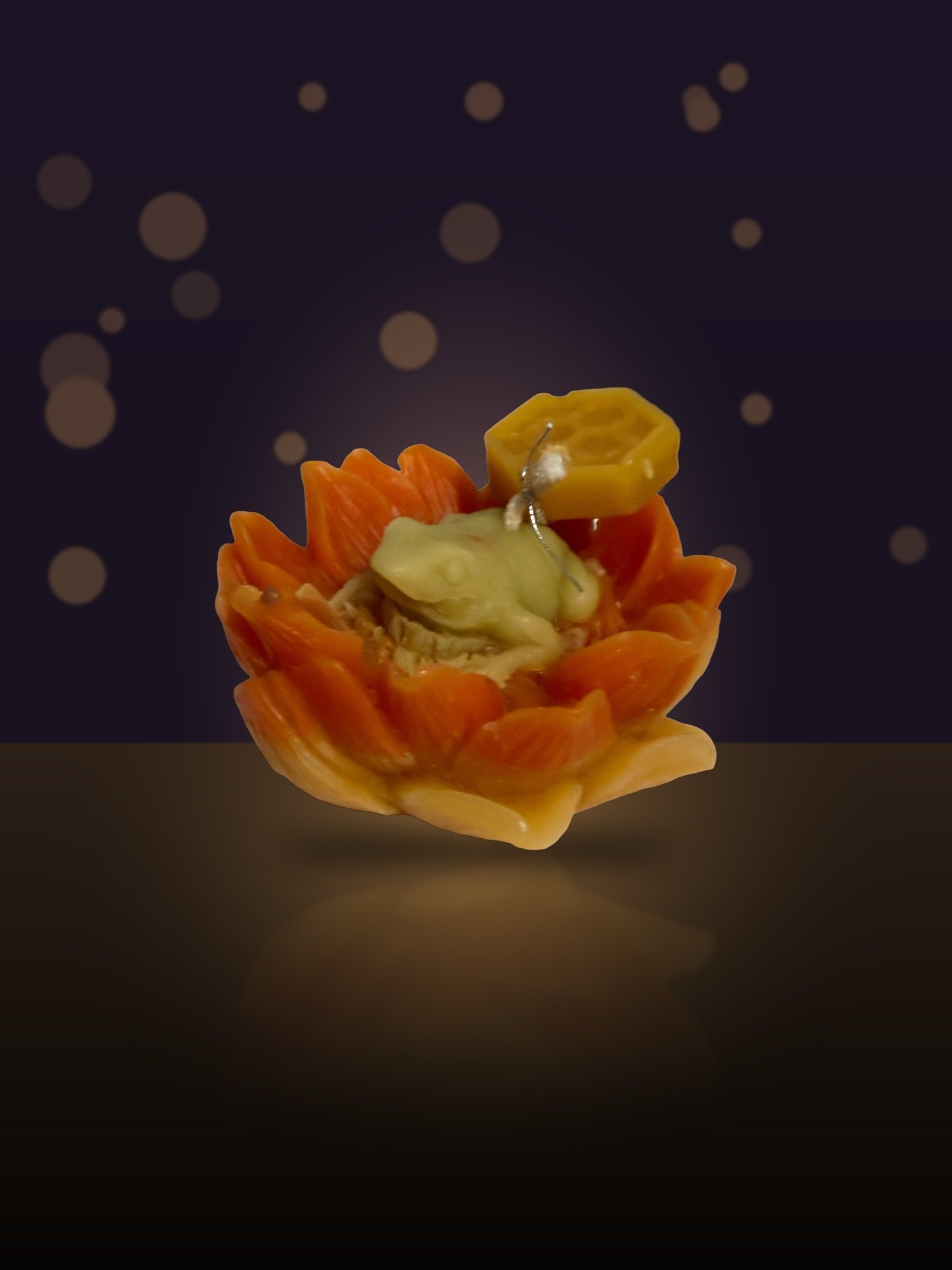Maine Beeswax Frog on a Lily Candle